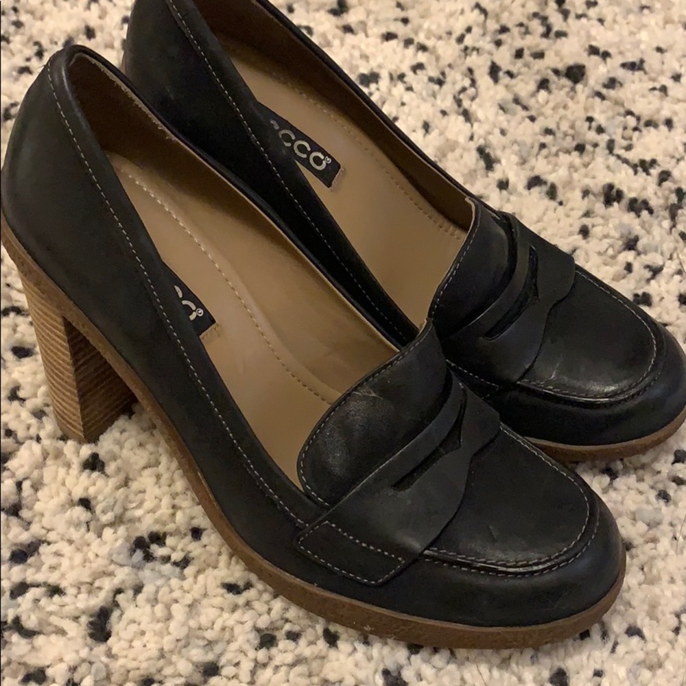 Ecco pumps 38
